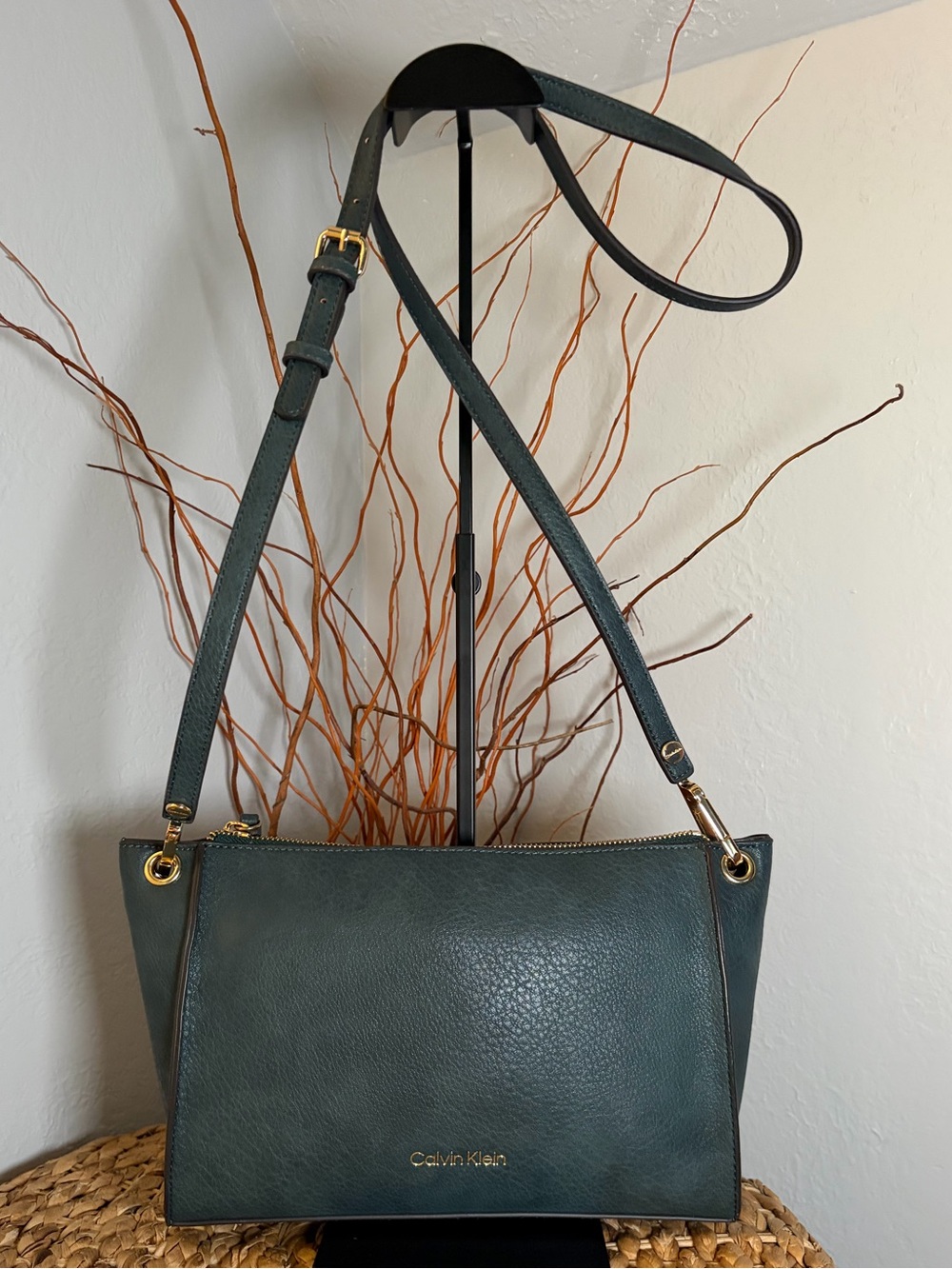CALVIN KLEIN CROSSBODY HANDBAG